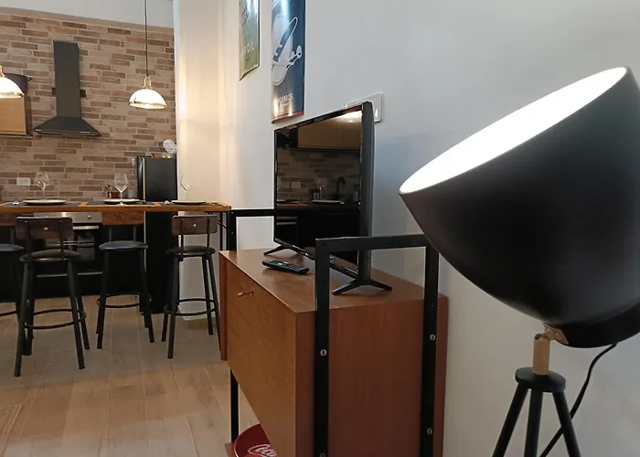 Bed And Gears - Industrial Design Loft Apartamento Bari